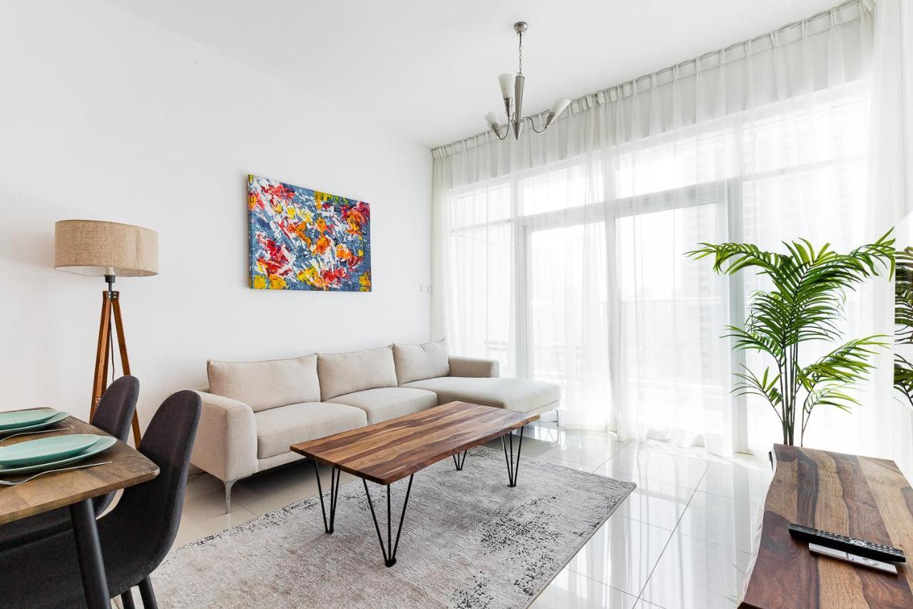 Lovely Unit With Marina View Villa Dubai Exteriör bild