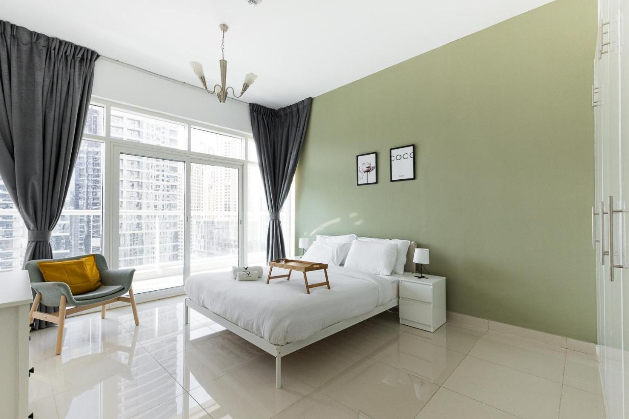 Lovely Unit With Marina View Villa Dubai Exteriör bild