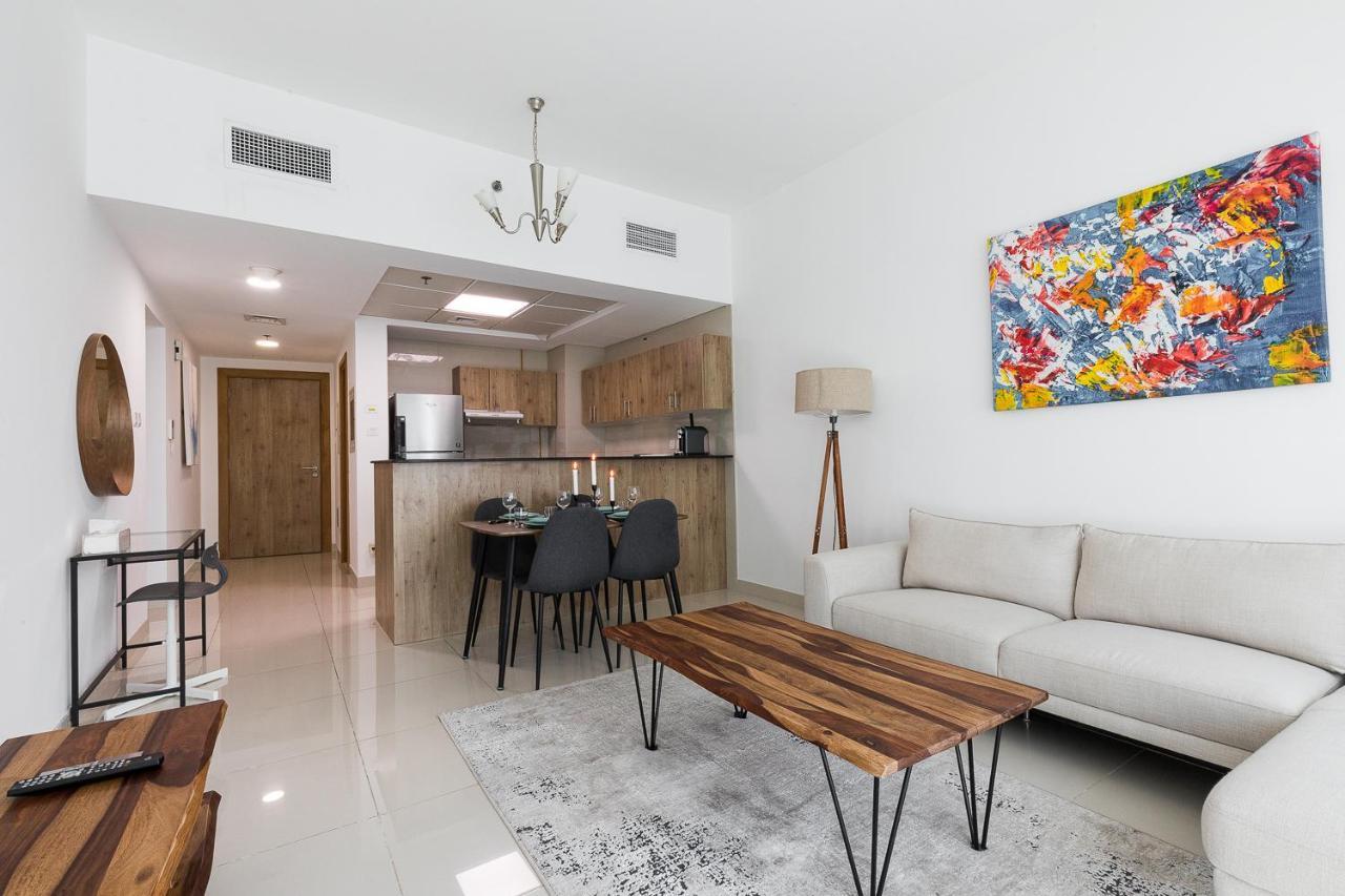 Lovely Unit With Marina View Villa Dubai Exteriör bild