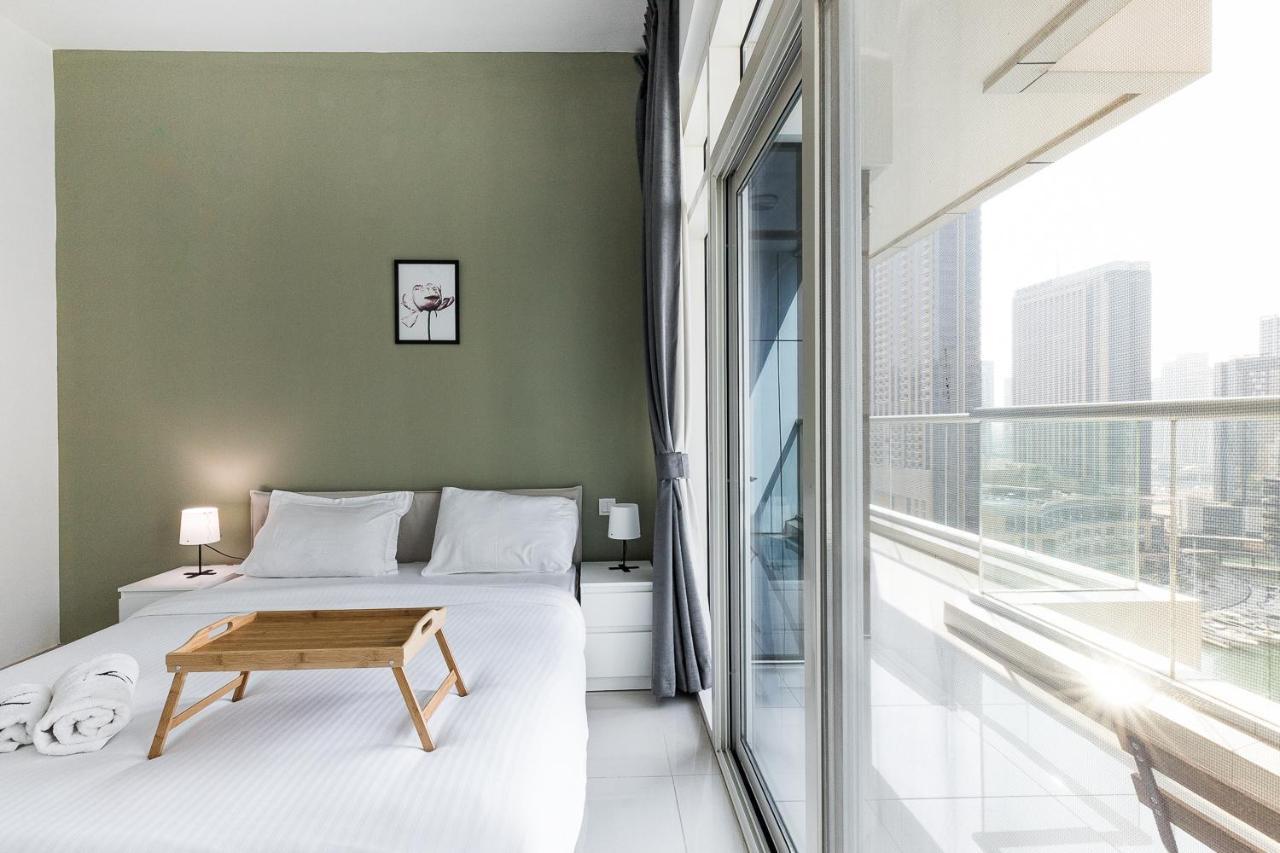 Lovely Unit With Marina View Villa Dubai Exteriör bild