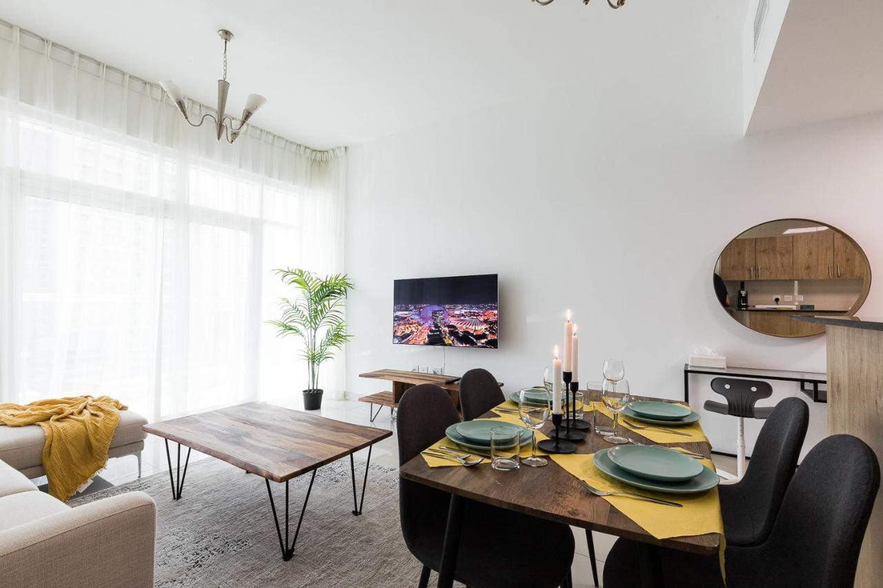 Lovely Unit With Marina View Villa Dubai Exteriör bild